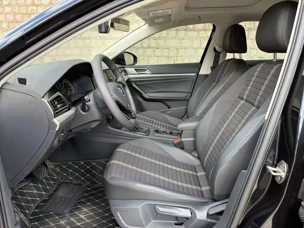 Volkswagen Lavida — миниатюра 3