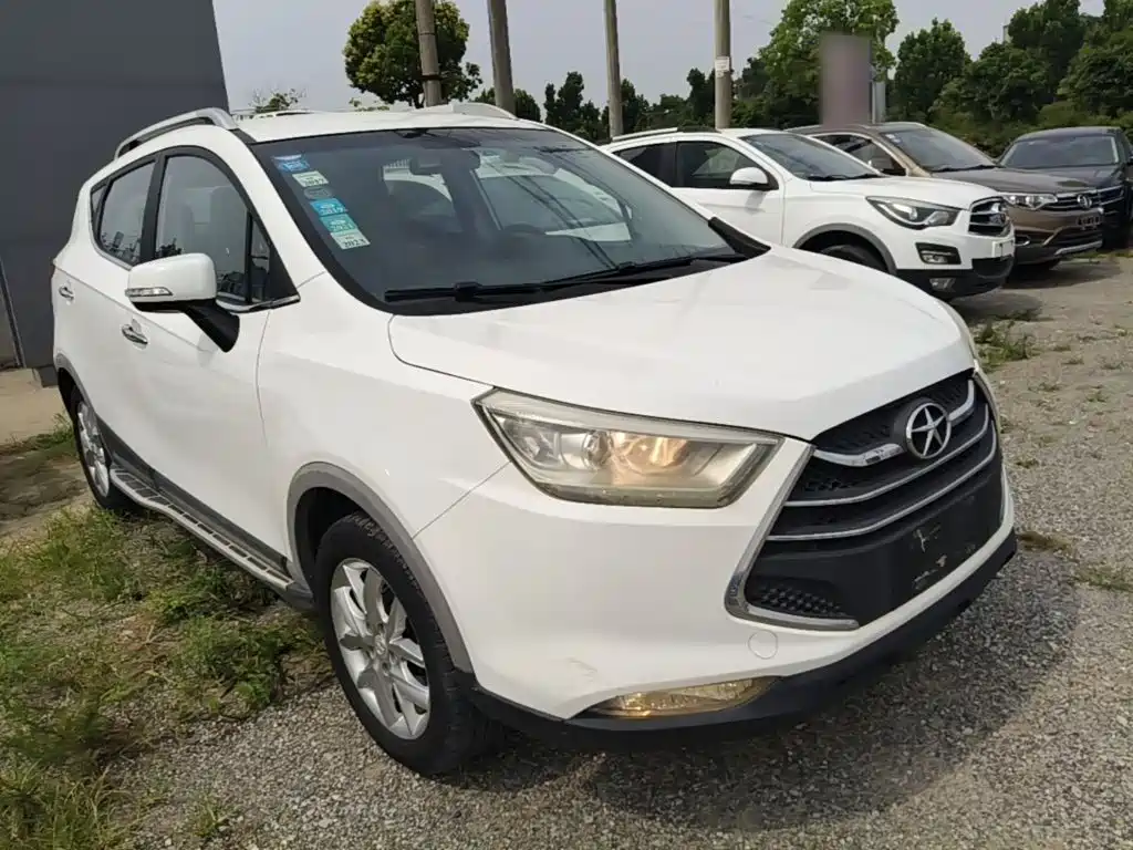 JAC S3 2014 1.5L MT Luxury