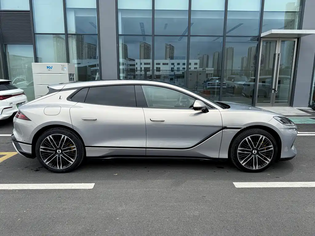 Denza Denza Z9GT — миниатюра 7