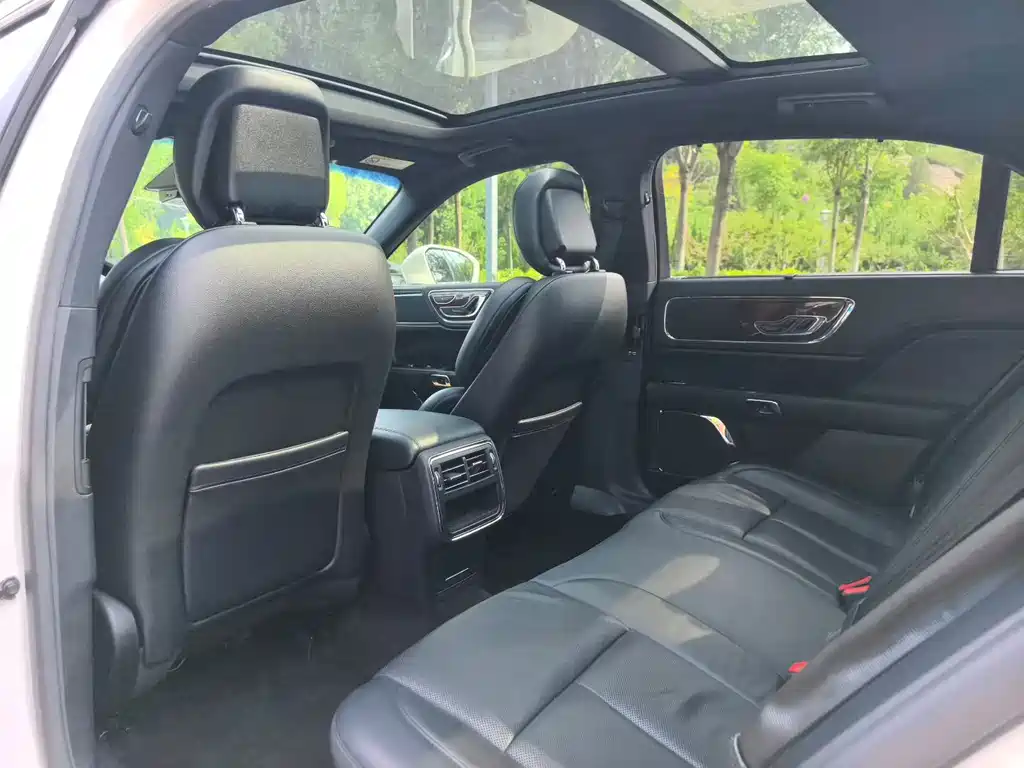 Lincoln Continental — миниатюра 6