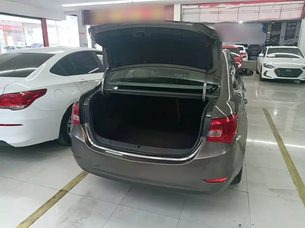 Buick Excelle — миниатюра 19