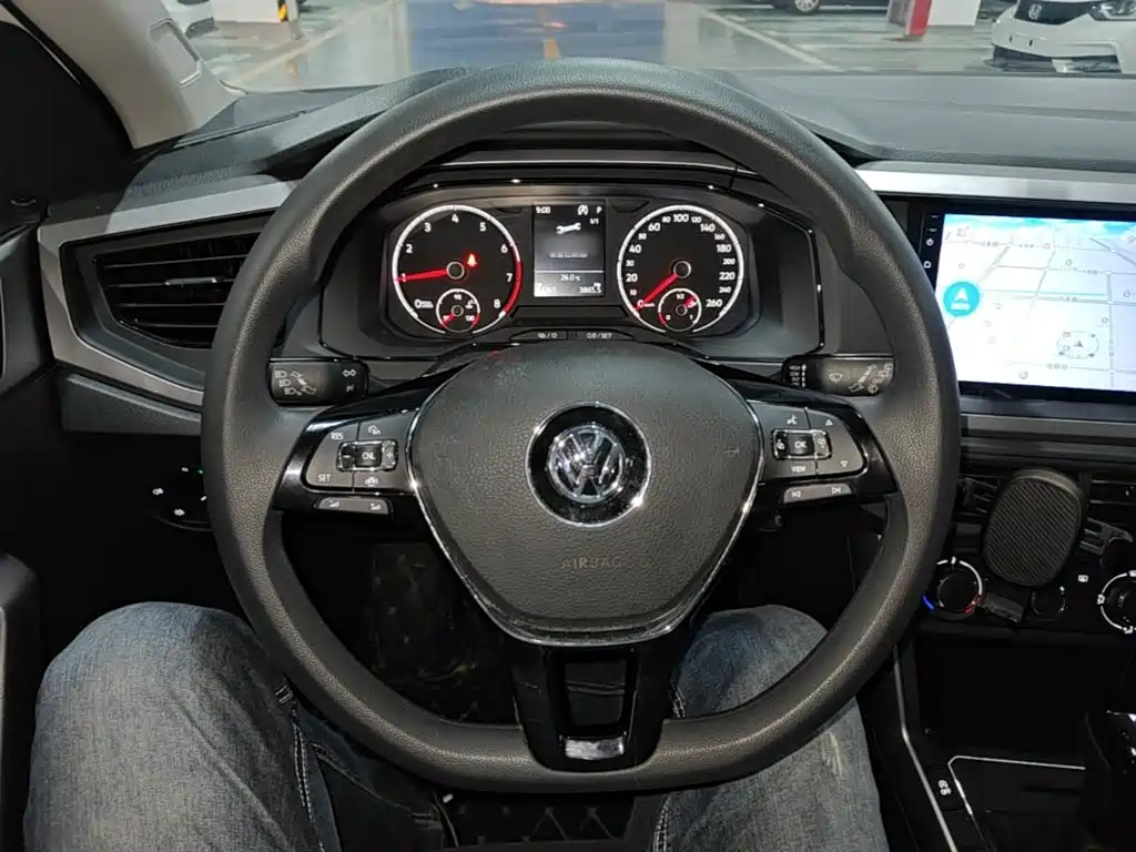 Volkswagen Polo — миниатюра 11