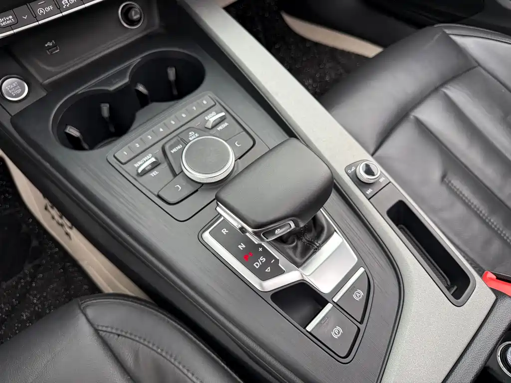 Audi A4L — миниатюра 17