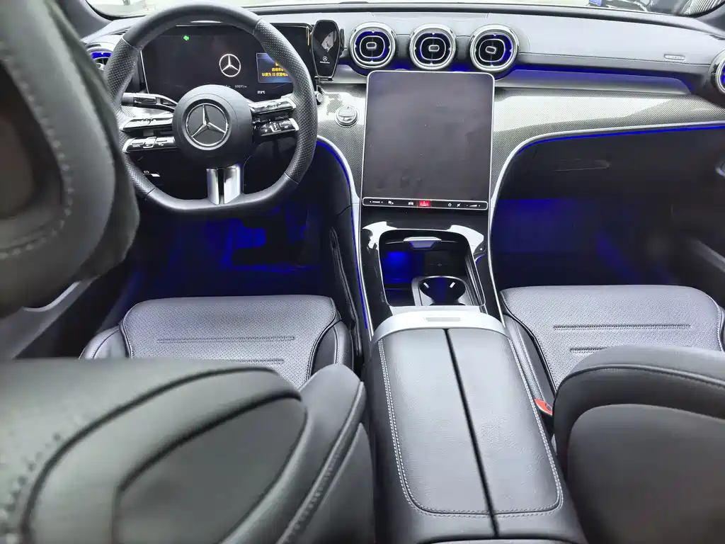 Mercedes-Benz C-Class — миниатюра 7