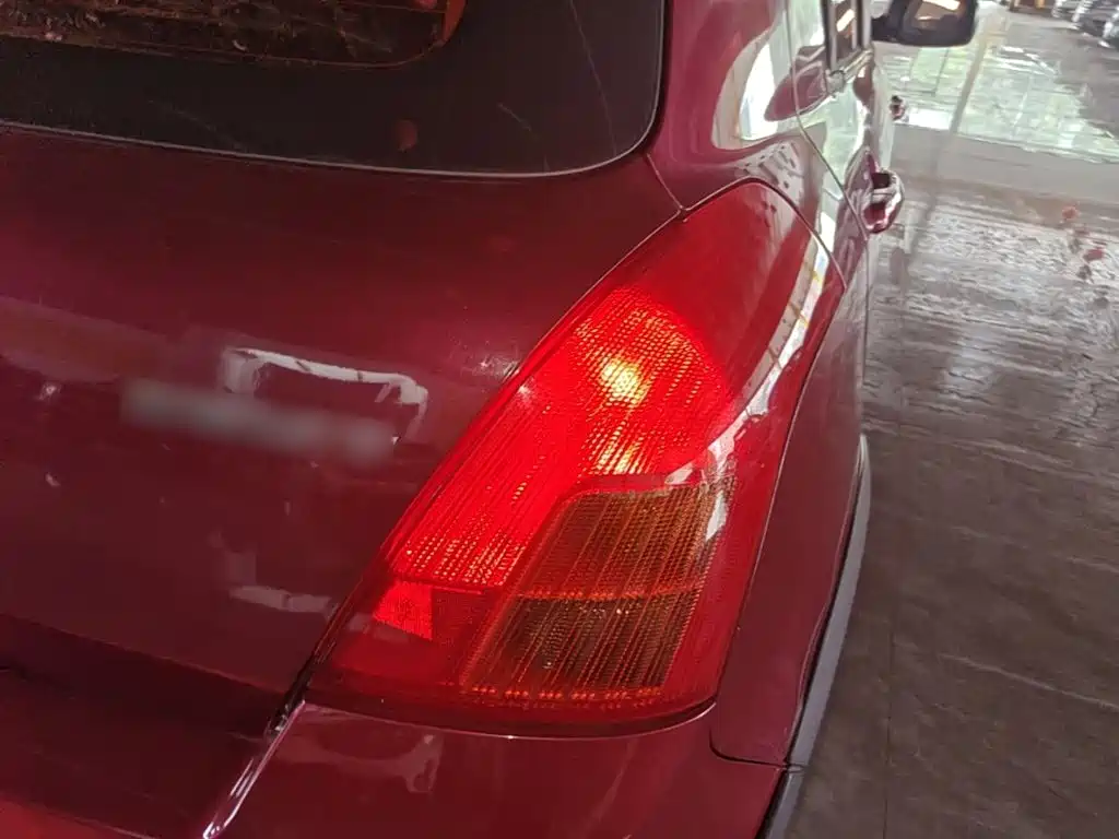Suzuki Swift — миниатюра 8