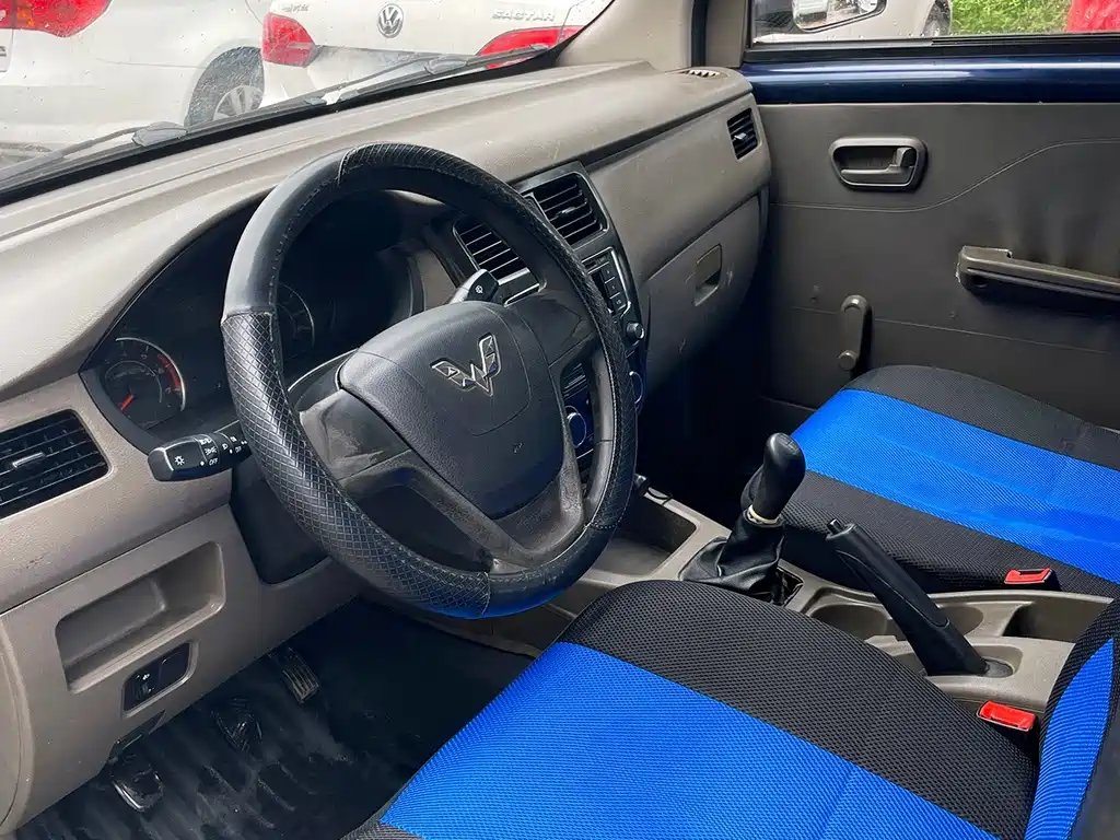 Wuling Rongguang V — миниатюра 7