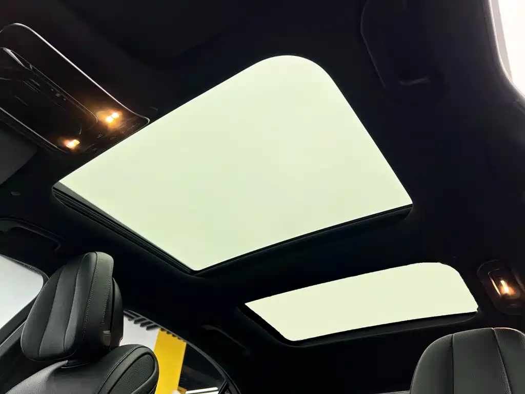 Mercedes-Benz C-Class — миниатюра 15