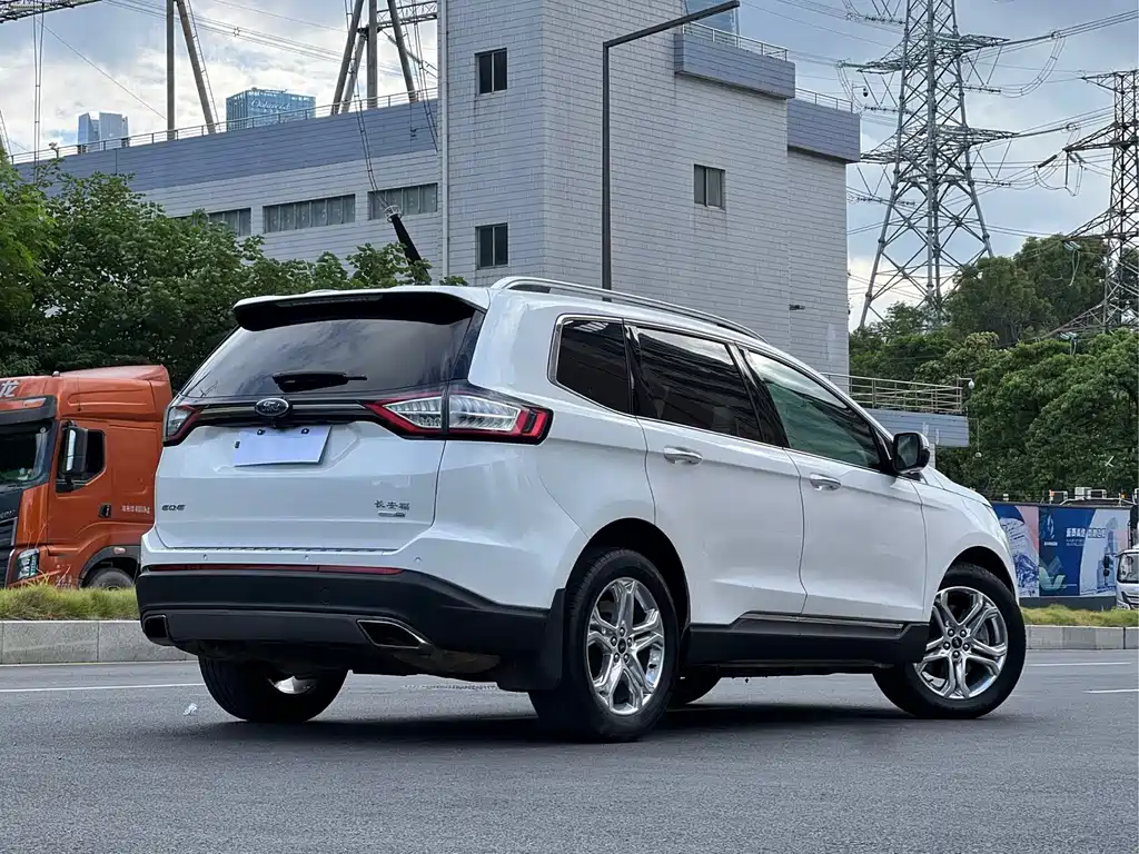 Ford Edge — миниатюра 20