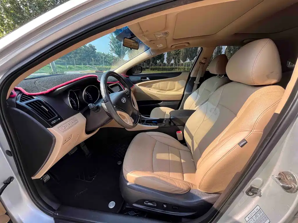 Hyundai Sonata — миниатюра 4