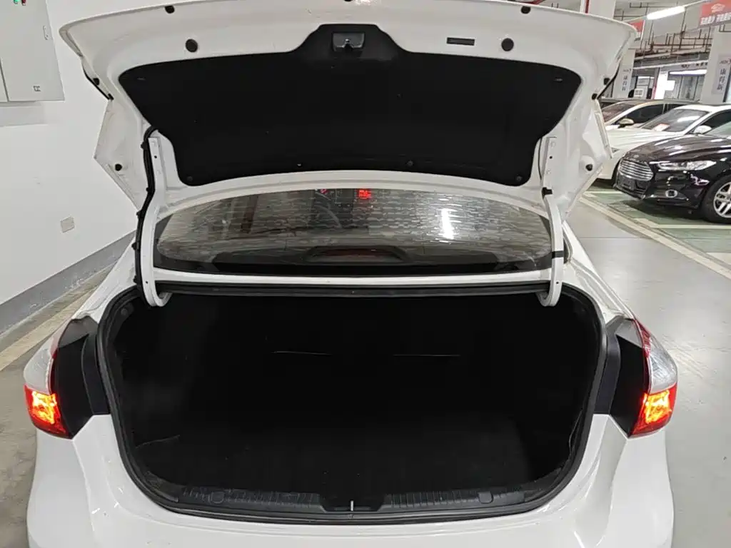 Kia K3 — миниатюра 19