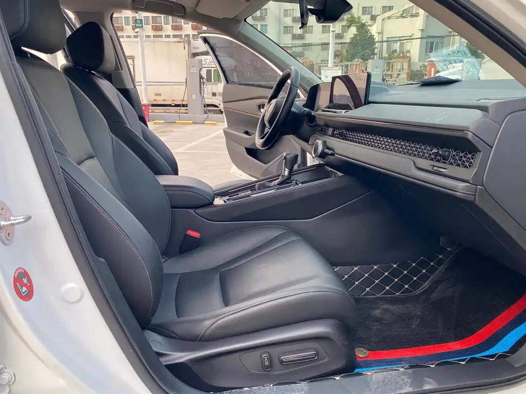 Honda Accord — миниатюра 14