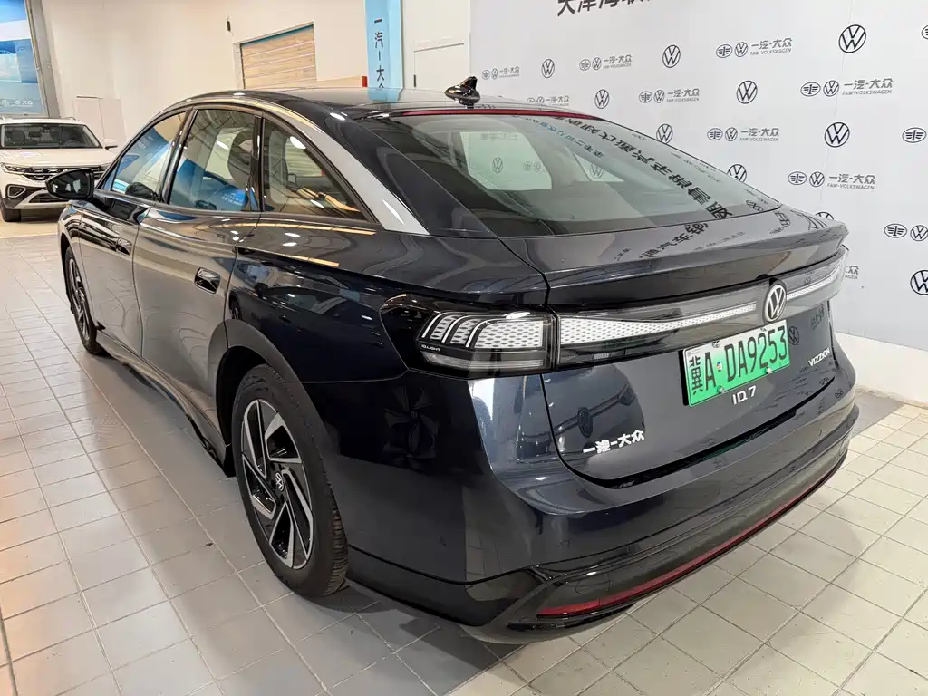 Volkswagen ID.7 VIZZION — миниатюра 8