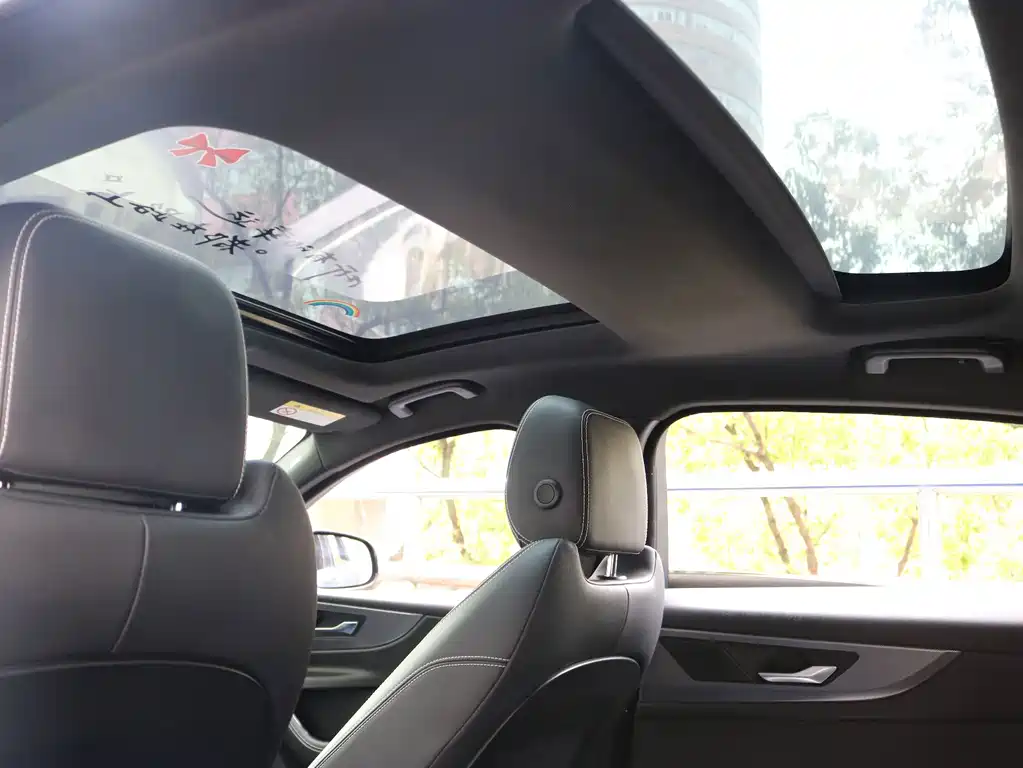 Jaguar XEL — миниатюра 8