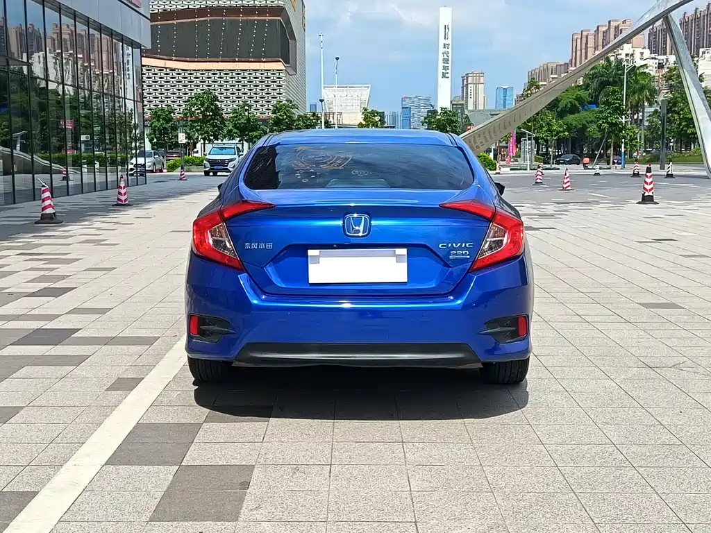 Honda Civic 2016 220TURBO CVT Luxury