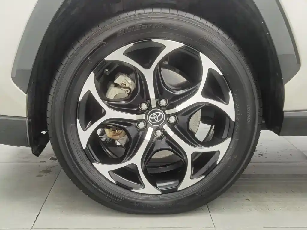 Toyota Wildlander New Energy — миниатюра 17