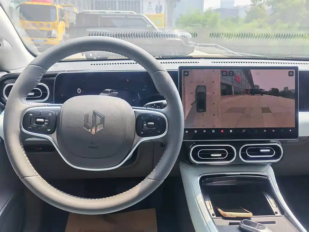 Leapmotor Leapmotor C01 — миниатюра 4