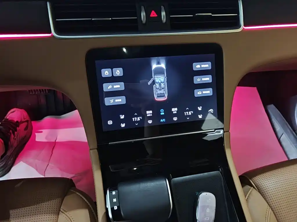 Li Auto Li ONE — миниатюра 14
