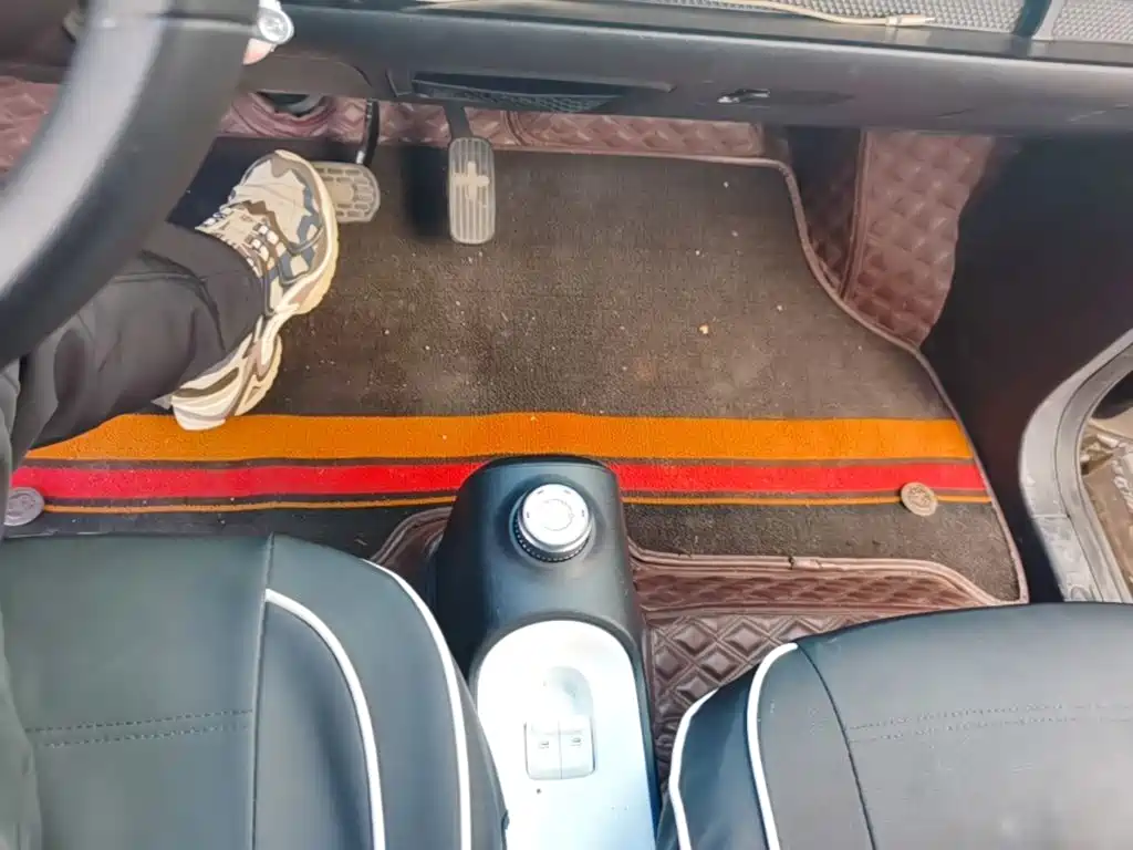 Wuling MINIEV — миниатюра 14