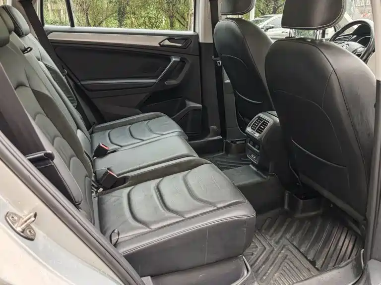 Volkswagen Tiguan L — миниатюра 5