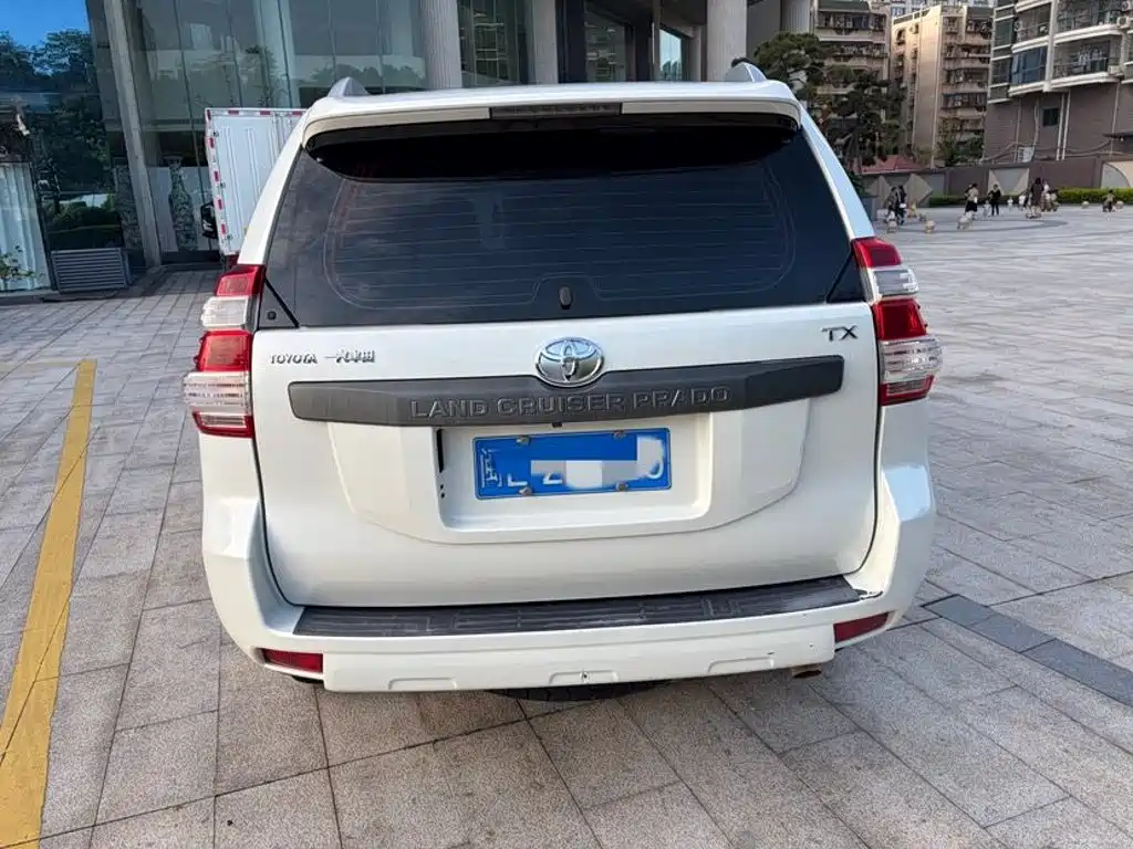 Toyota Prado — миниатюра 8