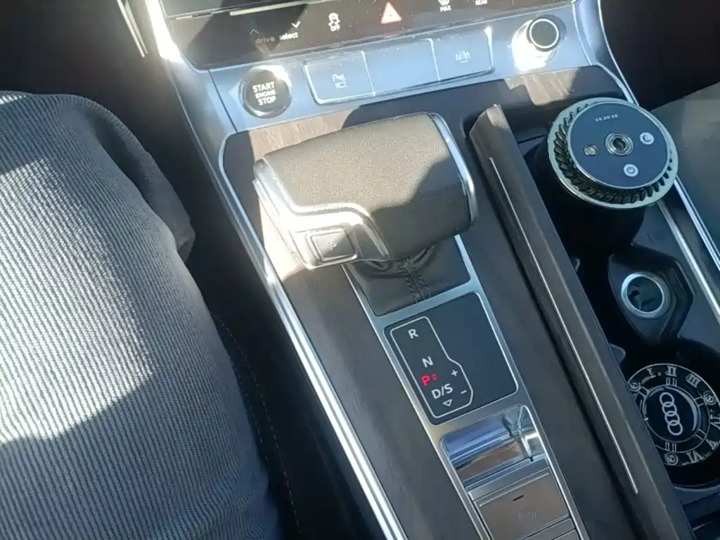 Audi A6L — миниатюра 14