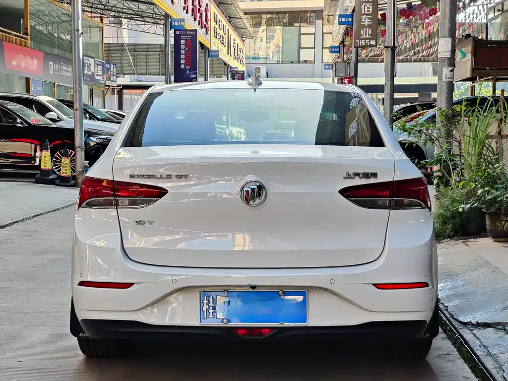 Buick Excelle — миниатюра 4