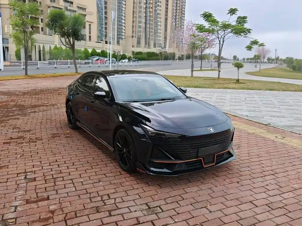 Changan UNI-V — миниатюра 3