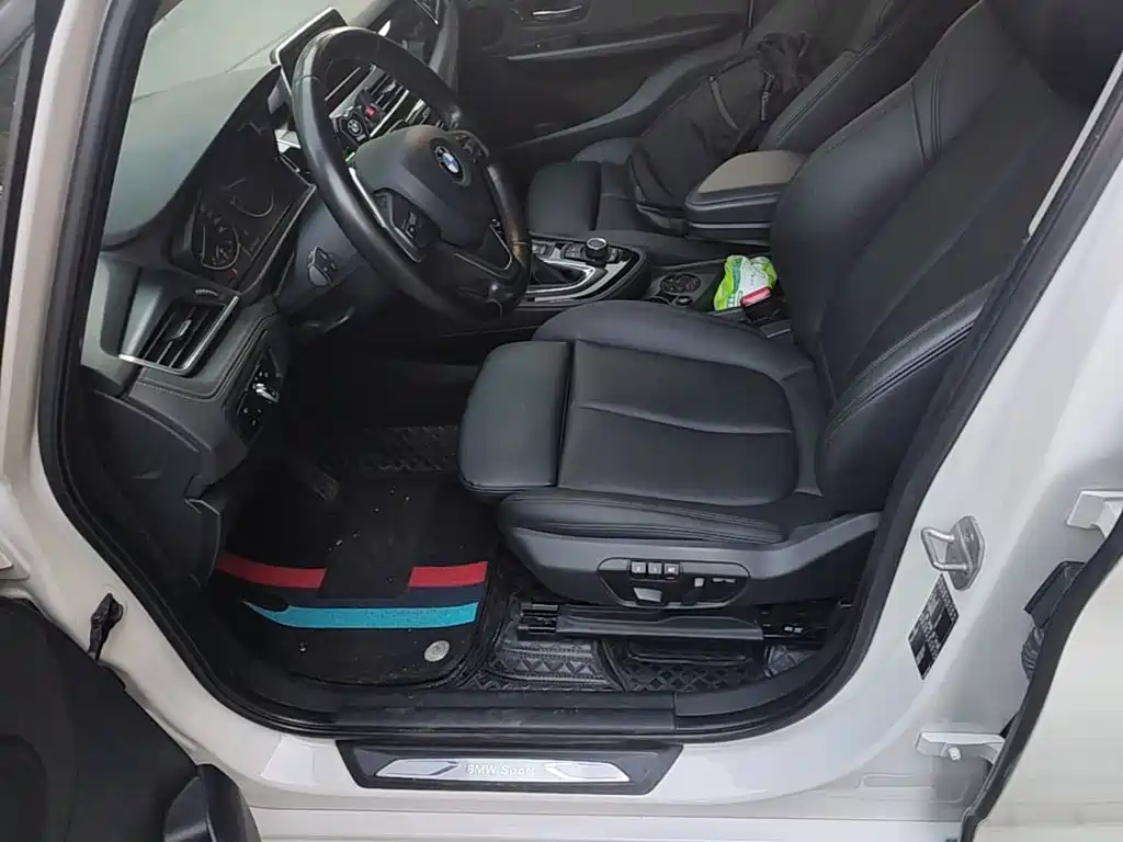 BMW 2 Series Active Tourer (Import) — миниатюра 15