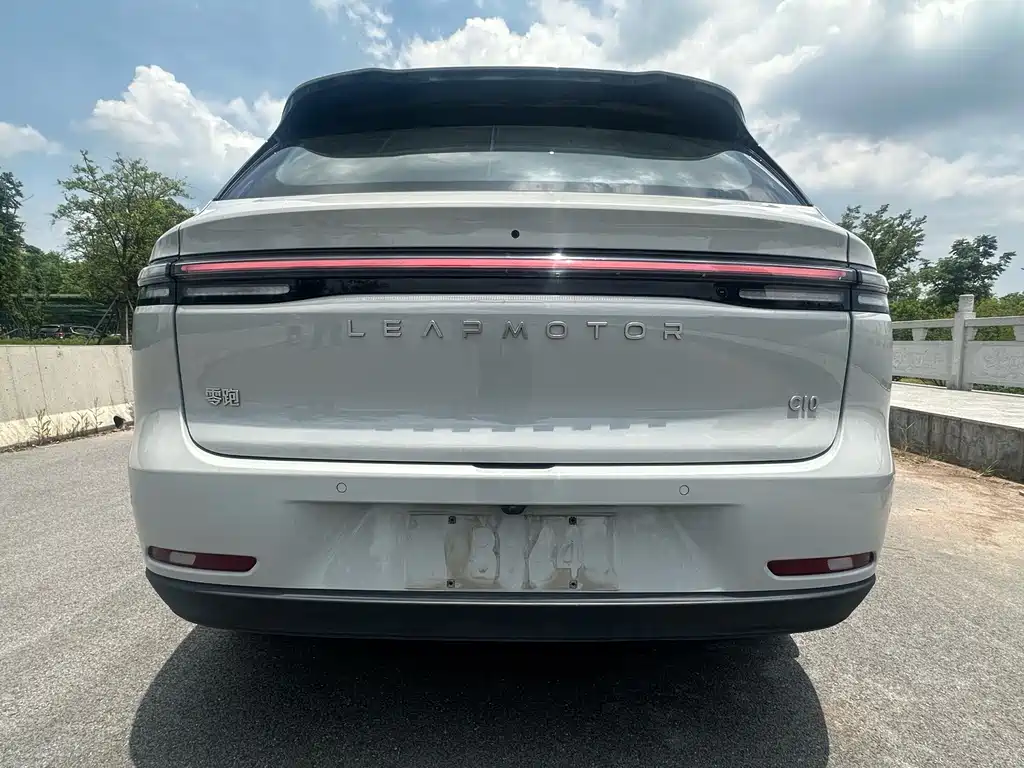 Leapmotor Leapmotor C10 — миниатюра 5