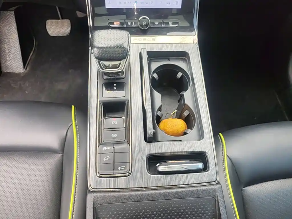 Roewe RX5 — миниатюра 14