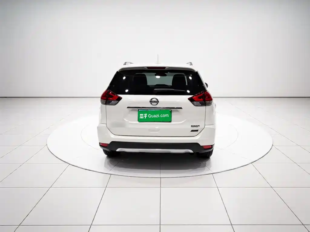 Nissan X-Trail — миниатюра 5