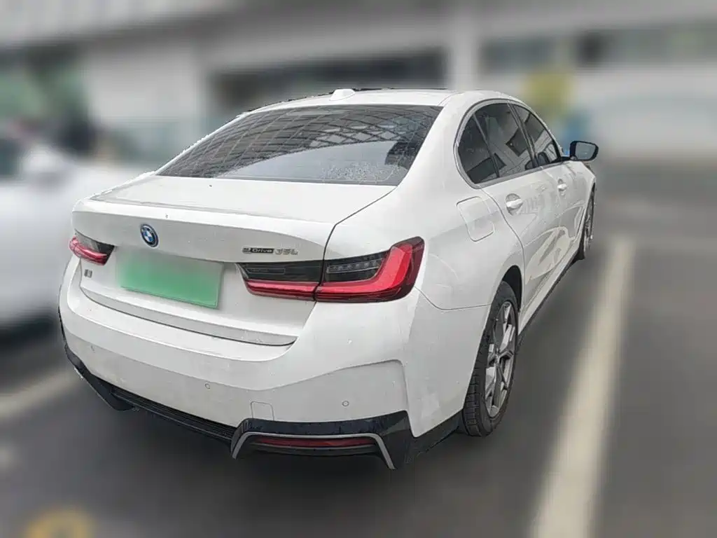 BMW i3 — миниатюра 10