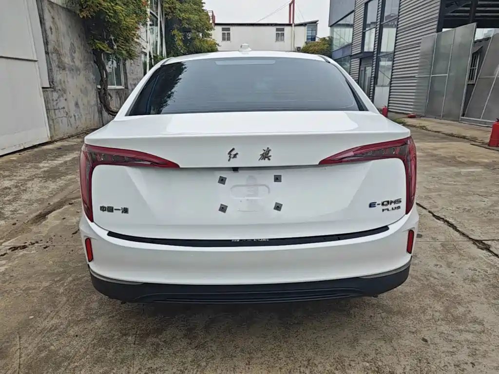 Hongqi Hongqi E-QM5 — миниатюра 6