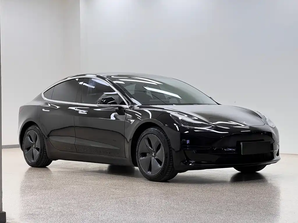 Tesla Model 3 — фотографии объявления, Фото 4