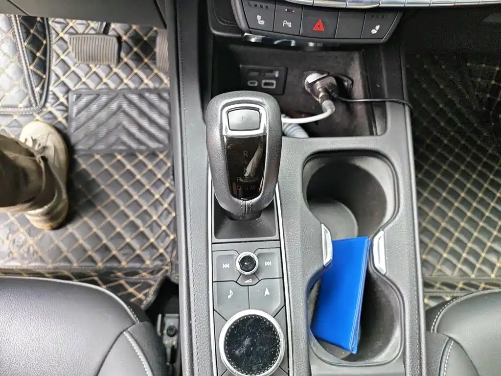 Cadillac XT4 — миниатюра 10