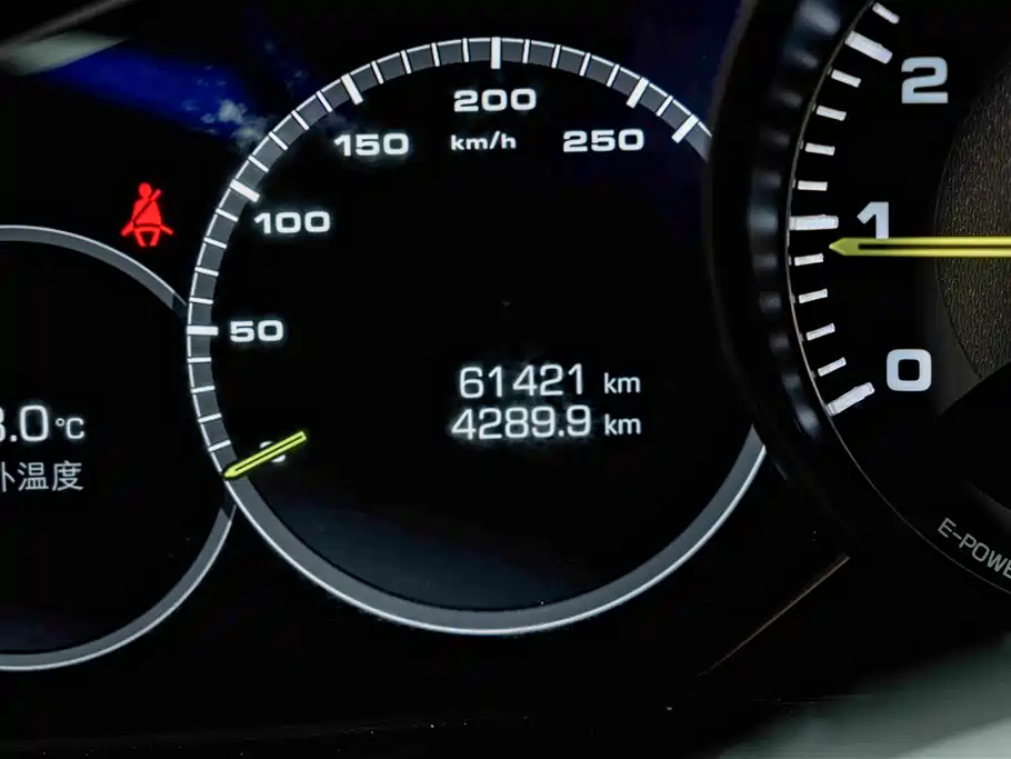 Porsche Cayenne Hybrid — миниатюра 10