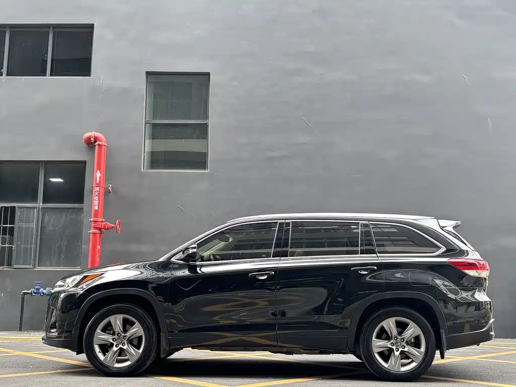 Toyota Highlander — миниатюра 6