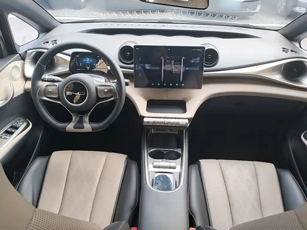 BYD Dolphin — миниатюра 10