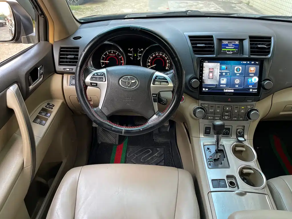 Toyota Highlander — миниатюра 10