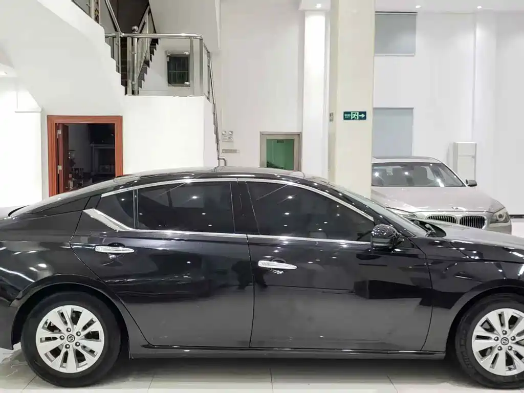 Nissan Teana — миниатюра 12