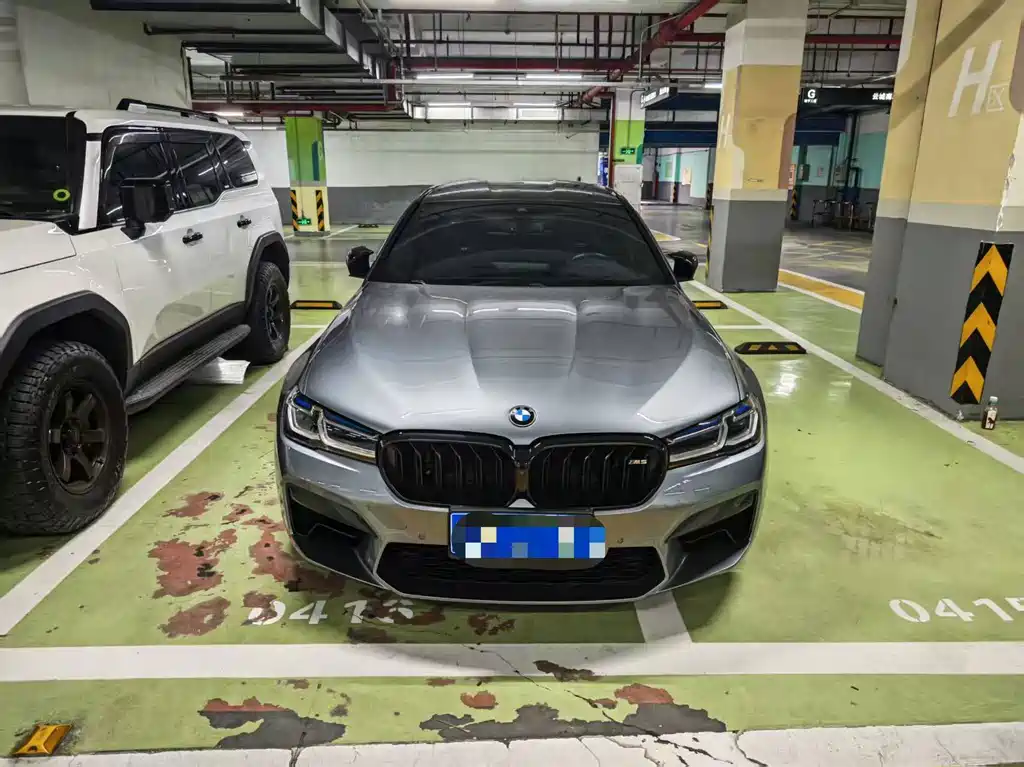 BMW M5 — миниатюра 2