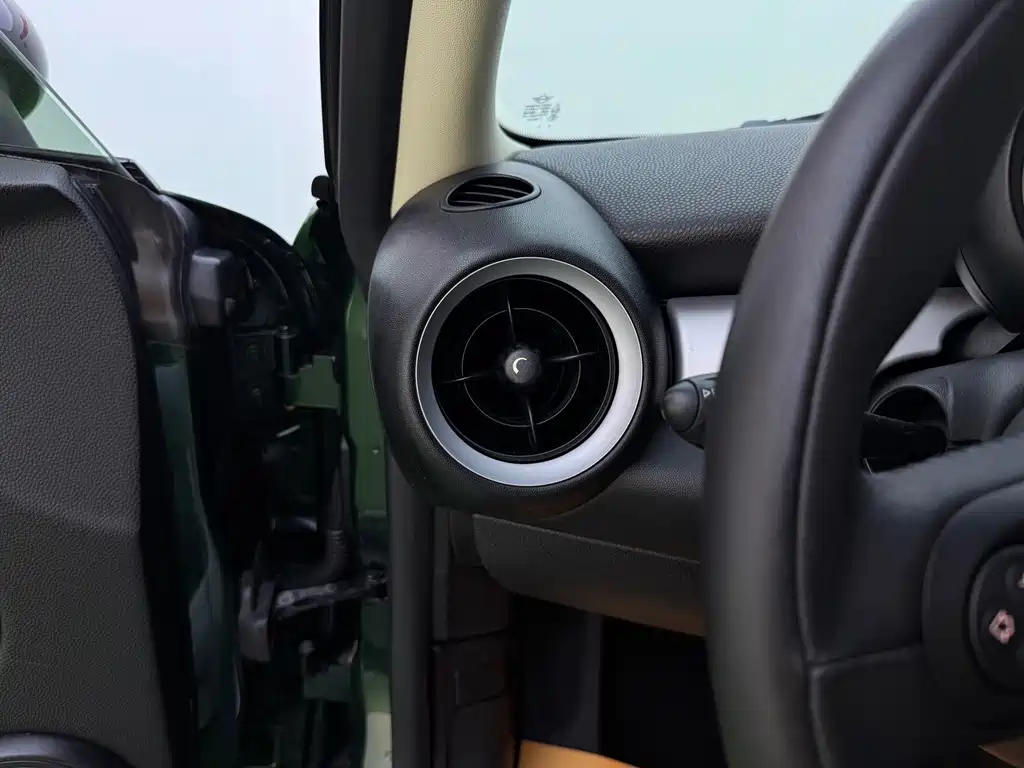 MINI Mini Clubman — миниатюра 12