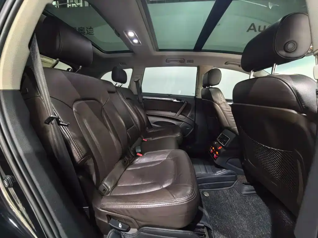 Audi Q7 — миниатюра 8