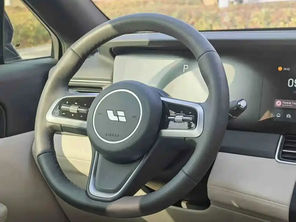 Li Auto Li ONE — миниатюра 10