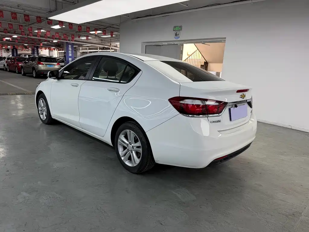 Chevrolet Cruze — миниатюра 9