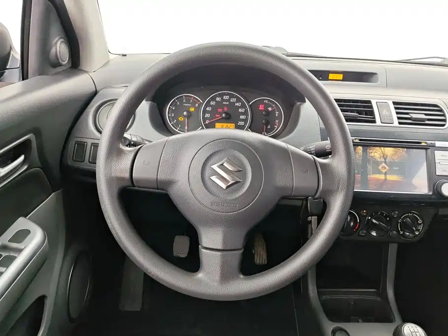 Suzuki Swift — миниатюра 15