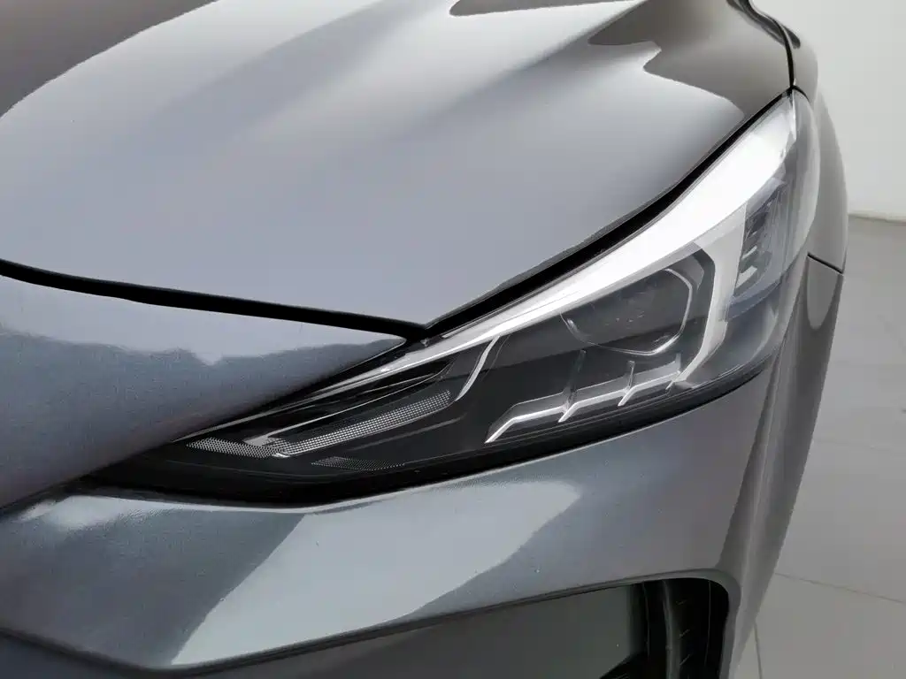 MG MG5 — миниатюра 7
