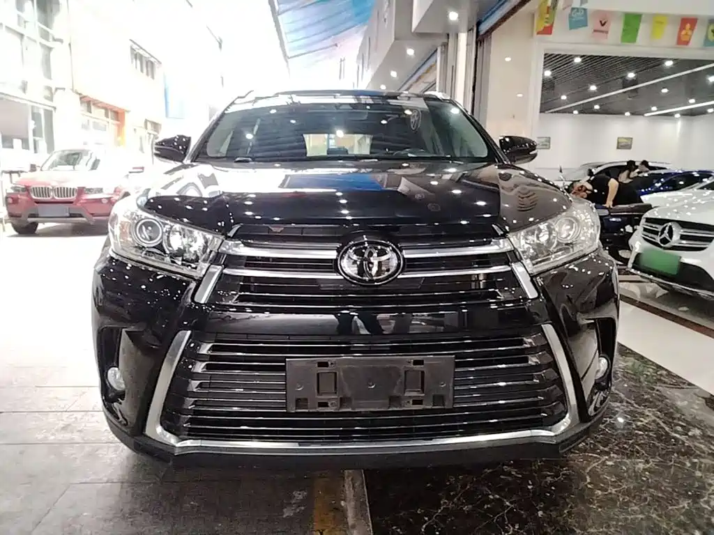Toyota Highlander — миниатюра 3