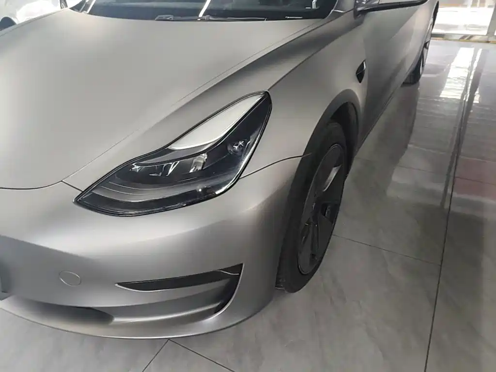 Tesla Model 3 — миниатюра 24