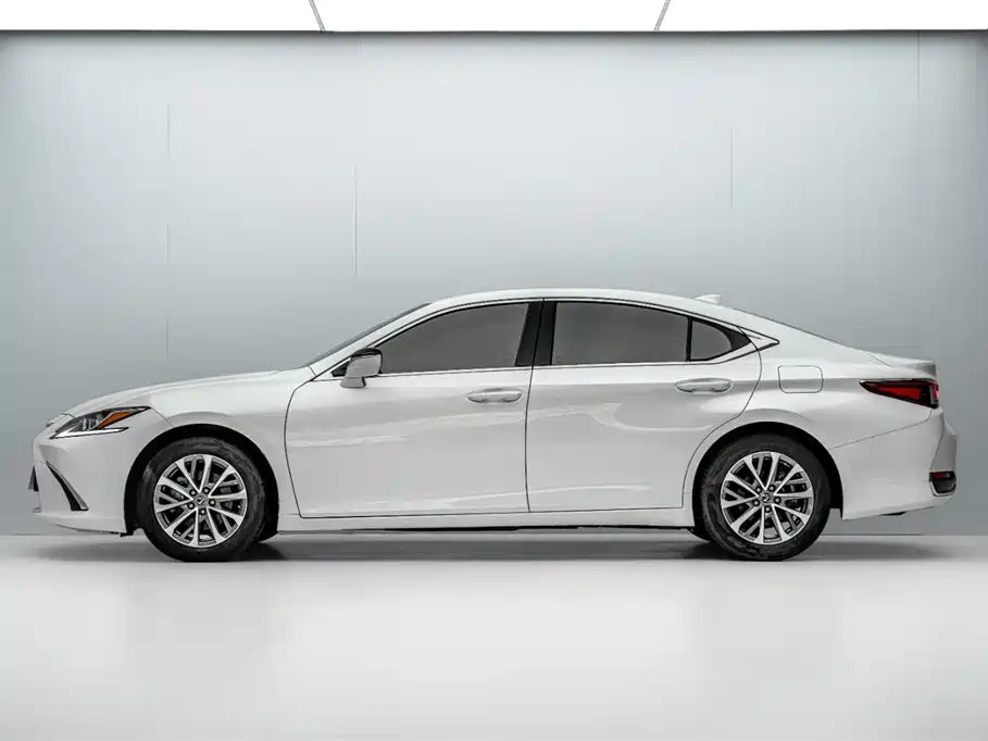 Lexus ES 2023 200